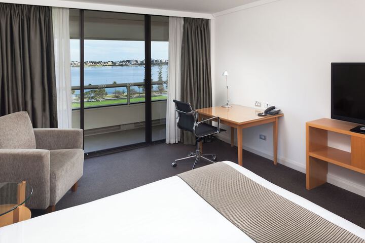 Room 20 of 108