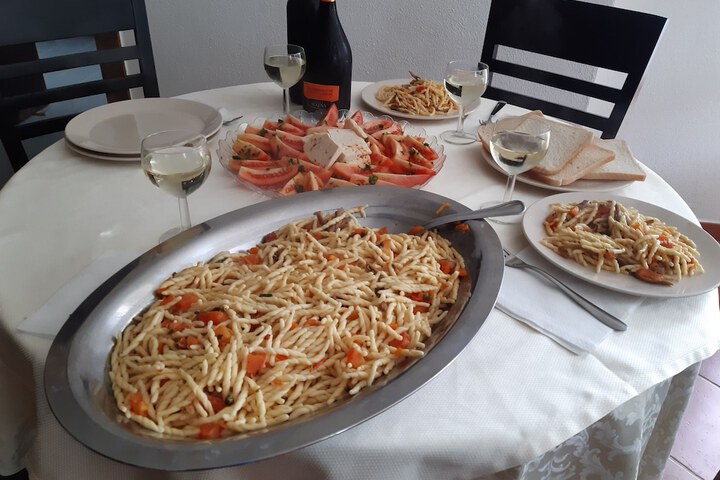 Dining 42 of 81