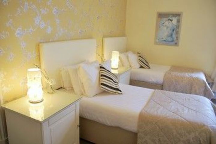 Room 18 of 34