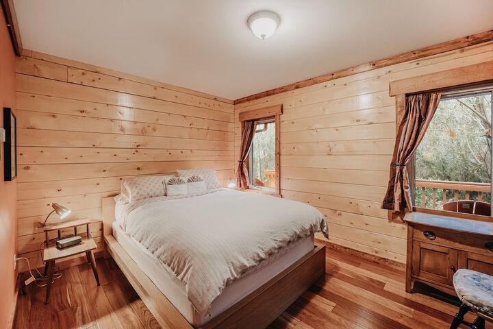Room 2 of 40