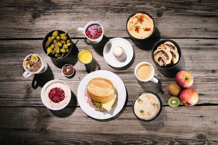 Breakfast/Coffee Service 12 of 12