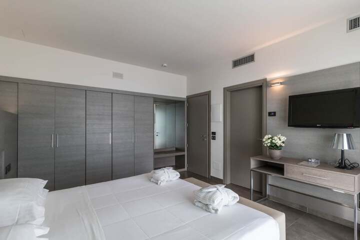 Room 31 of 84