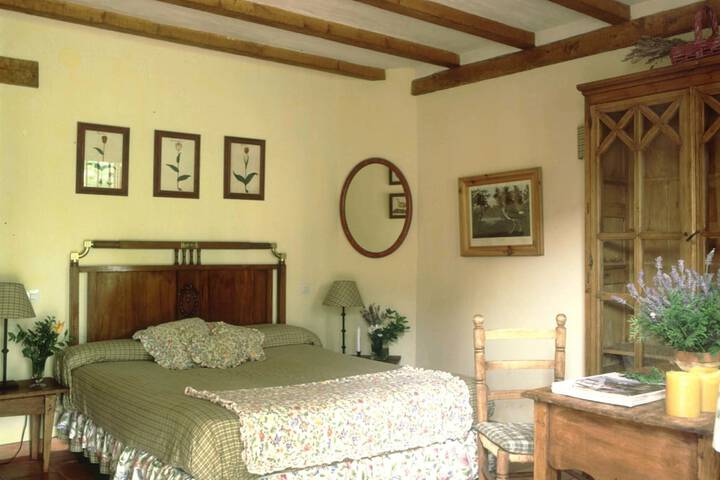 Room 2 of 57