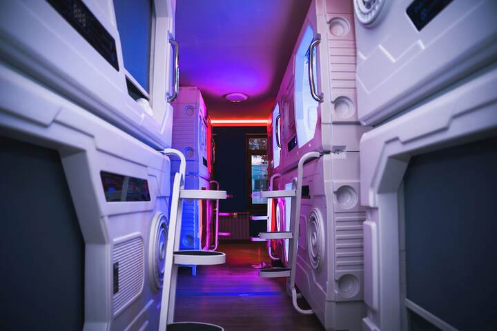 Room 9 of 26