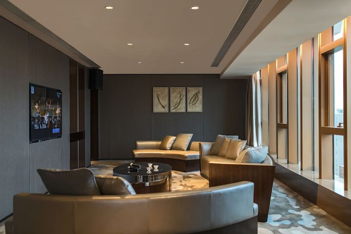 Room 26 of 50