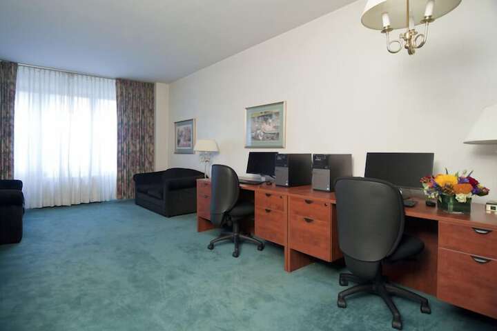 Business Center 12 of 12