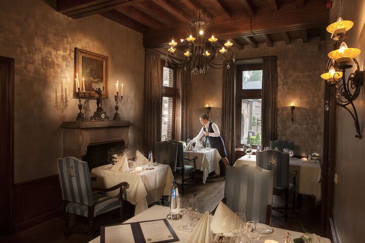 Dining 95 of 125