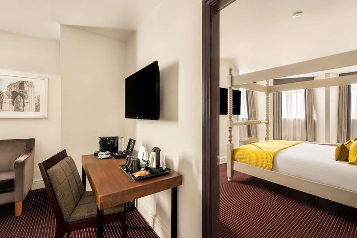 Room 45 of 74