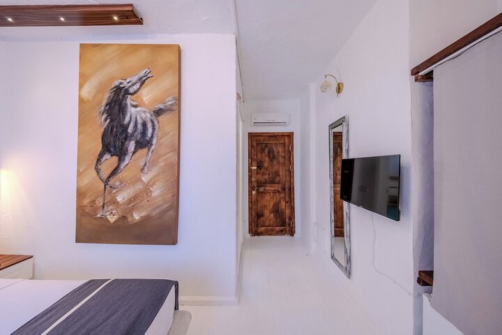 Room 11 of 78