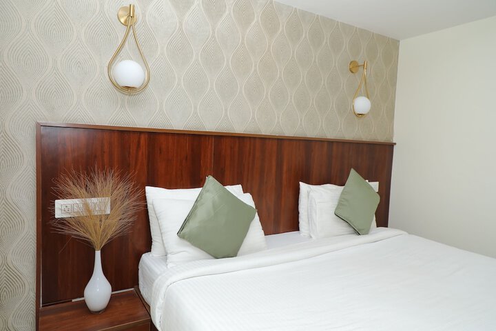 Room 15 of 34