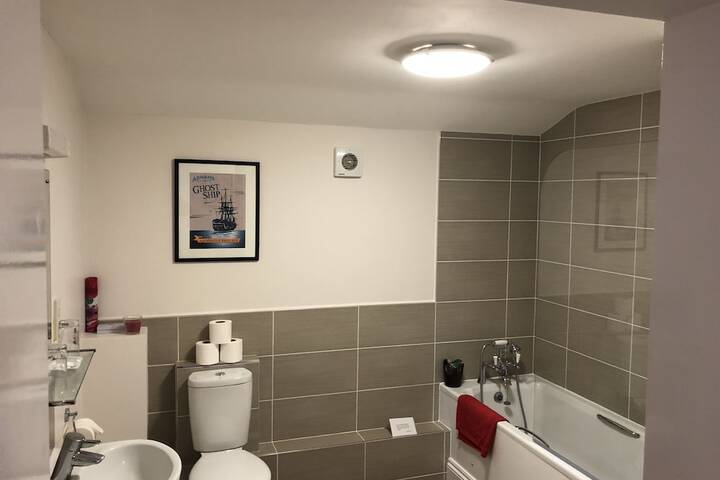 Room 19 of 37