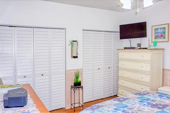 Room 2 of 21