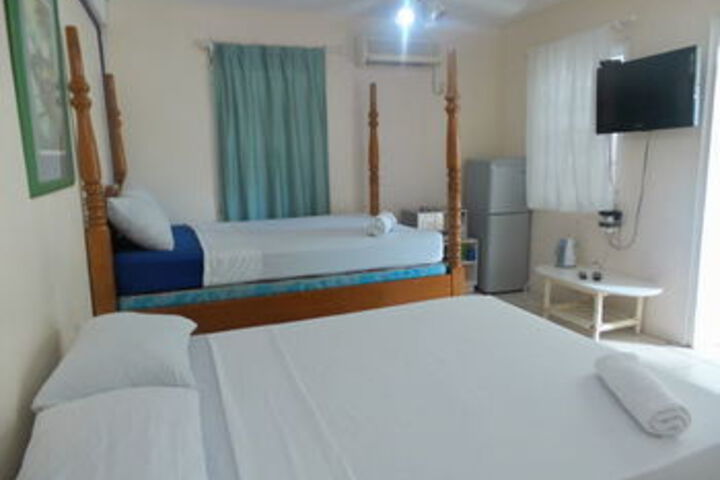 Room 28 of 44