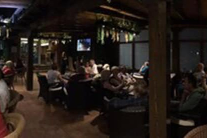 Lounge 78 of 86
