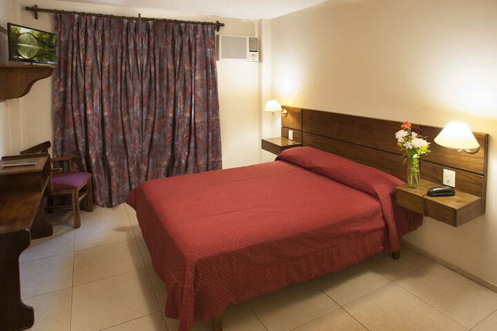 Room 25 of 44
