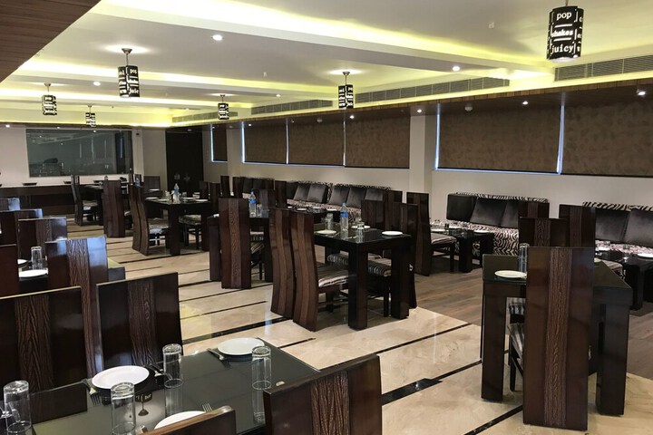 Dining Photos