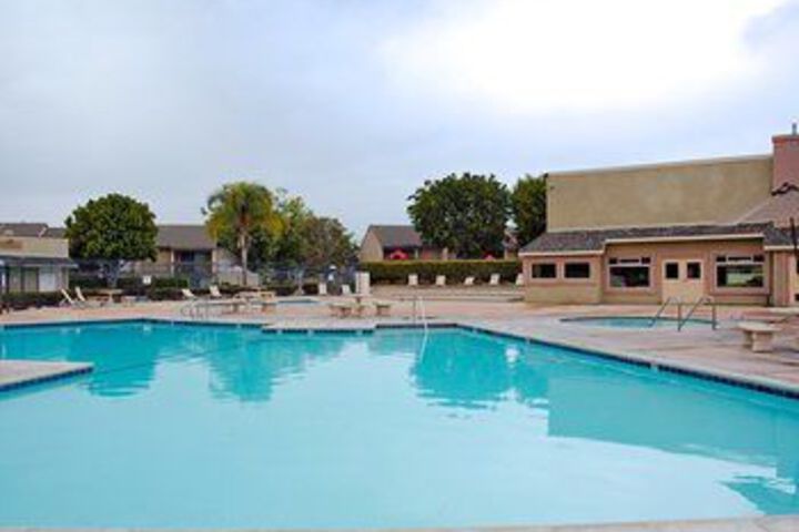 Pool 14 of 16