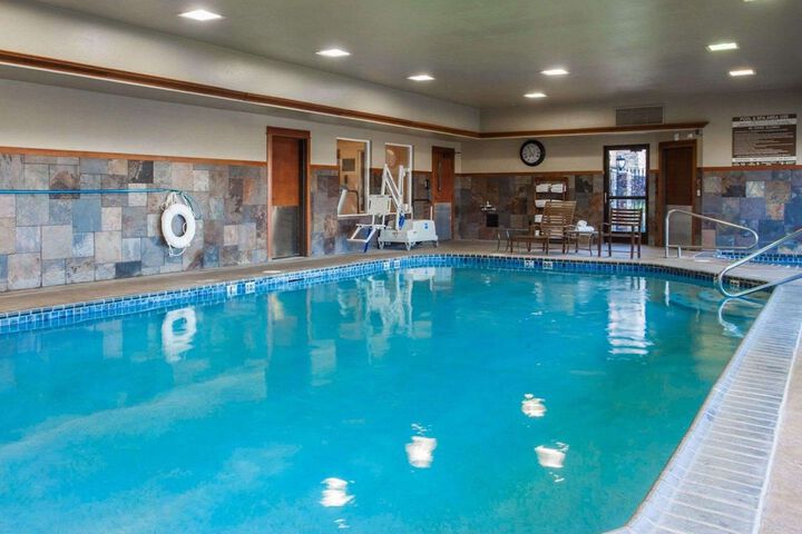 Pools & Facilities