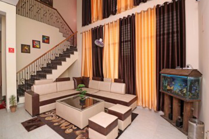 Hotel Interior 11 of 37