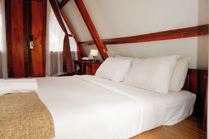 Room 10 of 41