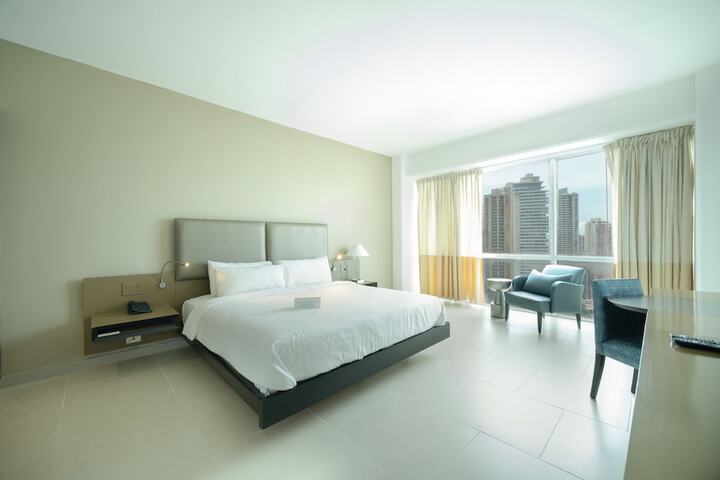 Room 43 of 111