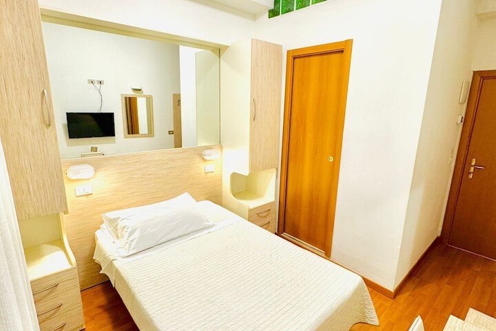 Room 45 of 139