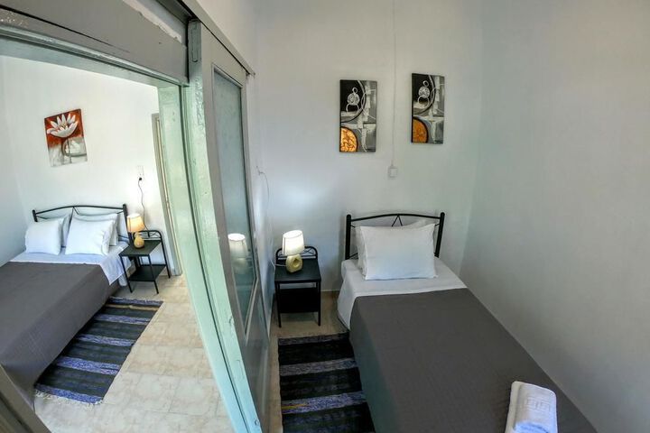 Room 13 of 17