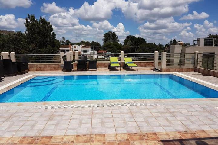 Pool 23 of 33
