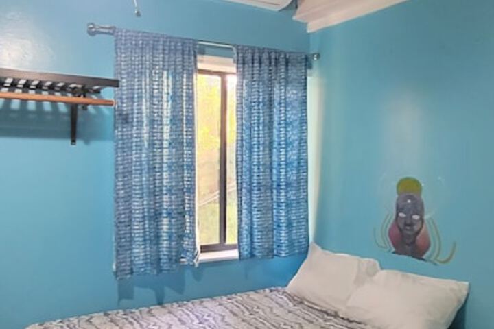 Room 8 of 81