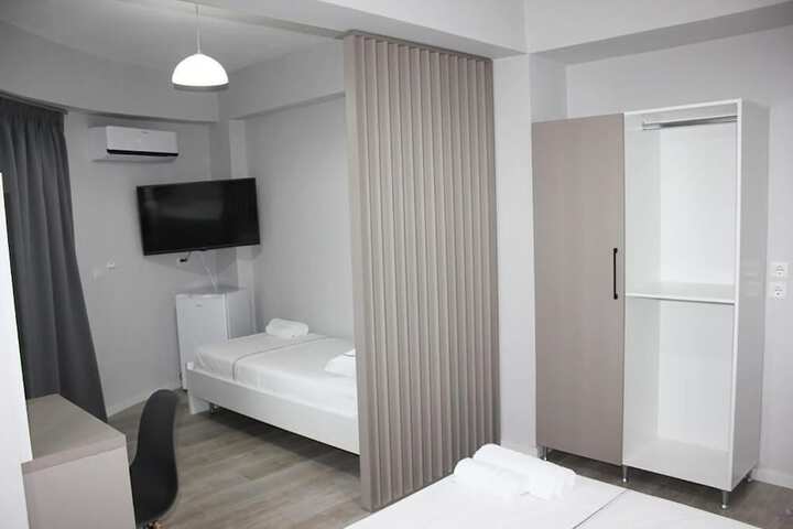 Room 12 of 39
