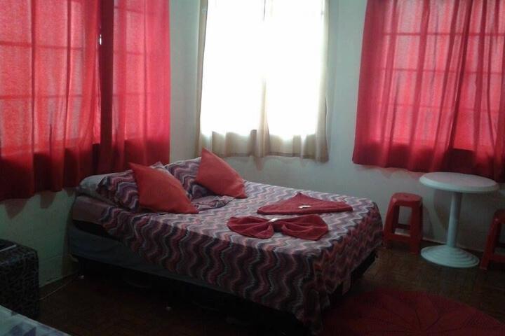 Room 10 of 13