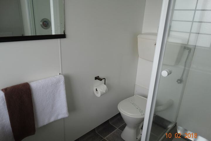 Room 16 of 25