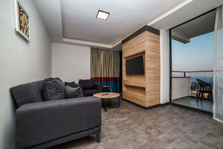 Room 19 of 50