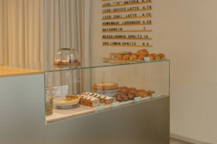 Breakfast/Coffee Service 61 of 88