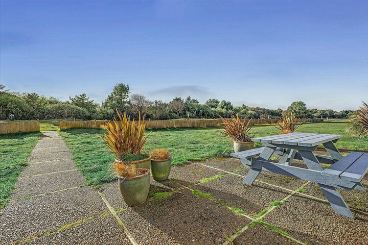 BBQ/picnic area