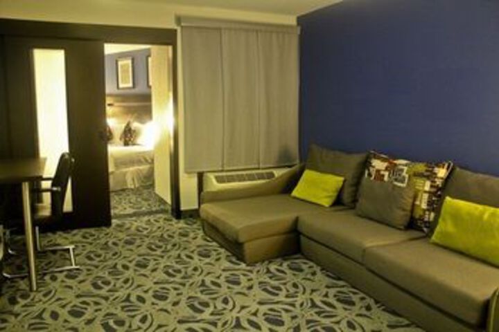 Room 13 of 17