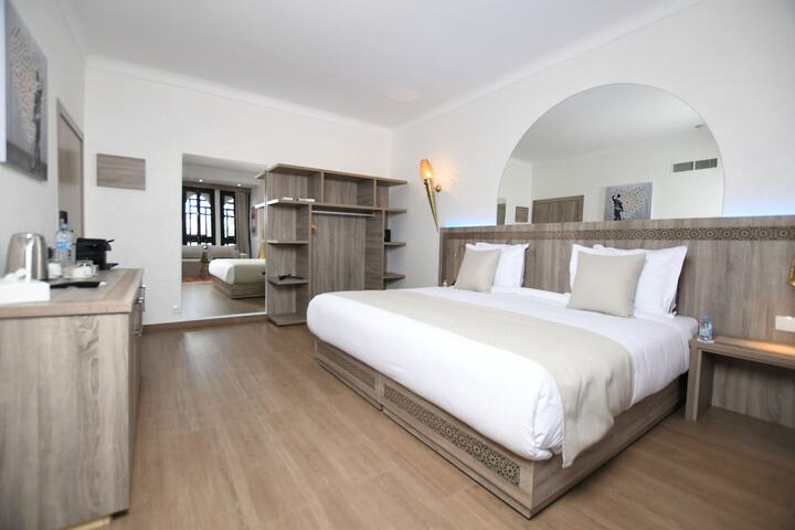 Room 44 of 105