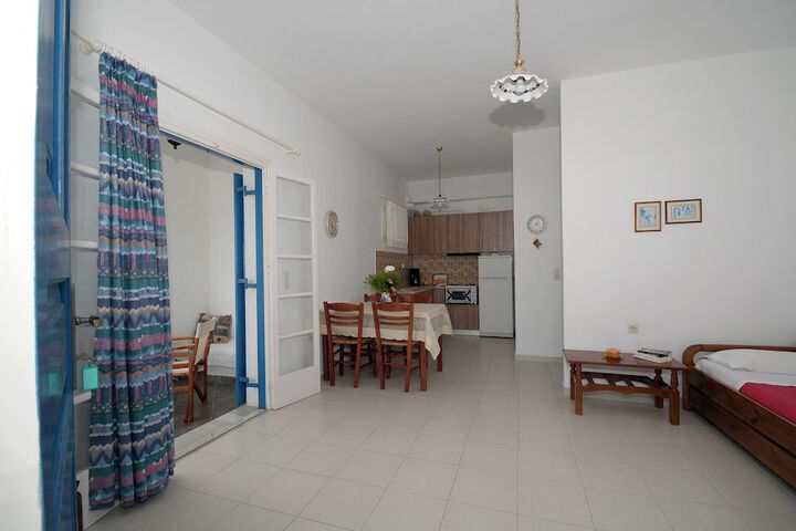 Room 5 of 15