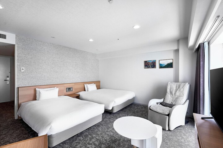 Room 17 of 101