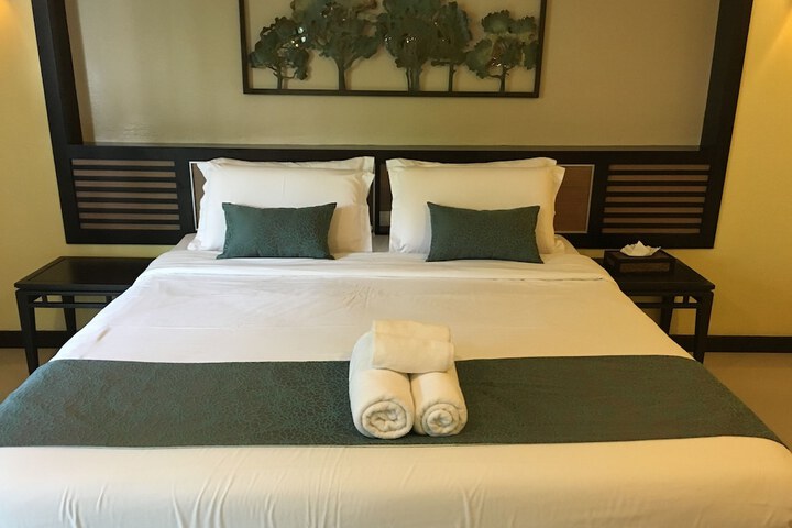 Room 21 of 106