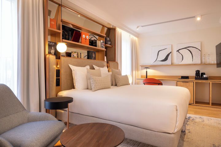 Room 21 of 42