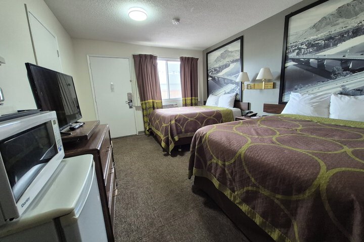 Room 18 of 36