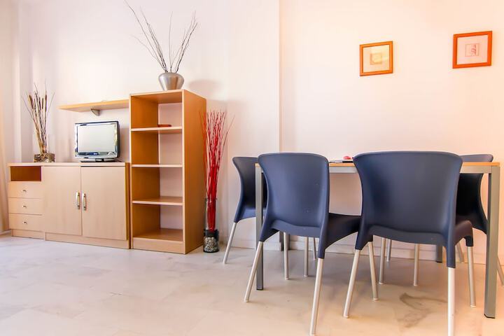 Room 12 of 26