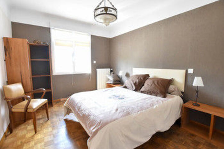 Room 8 of 19