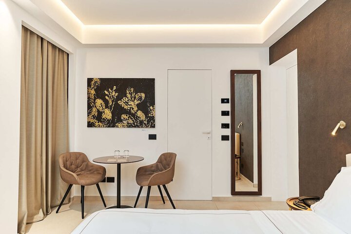 Room 10 of 69