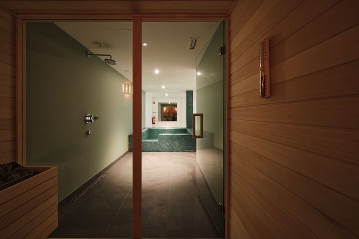Spa 102 of 157