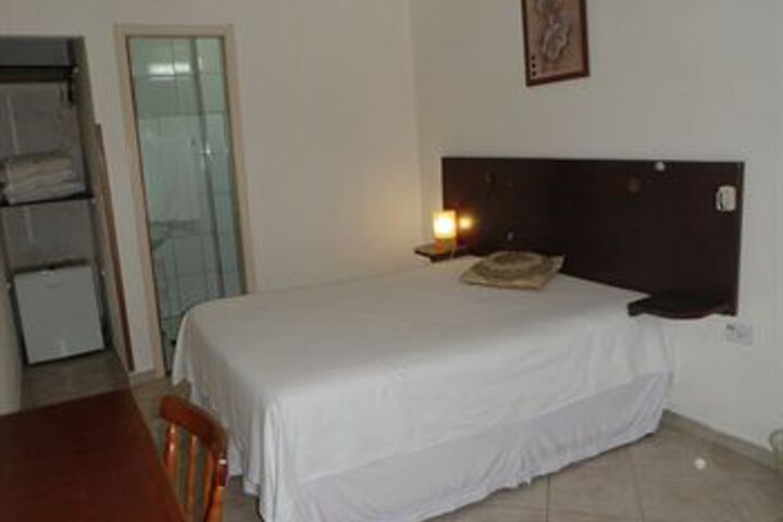 Room 14 of 24