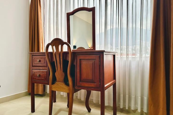 Room 33 of 51