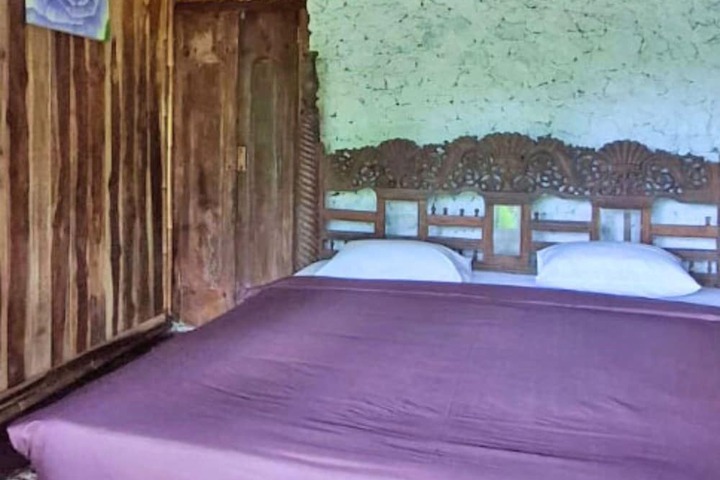 Room 5 of 69