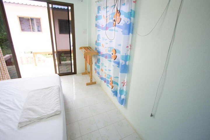 Room 14 of 69